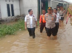 Banjir di Banyuasin Surut, Warga Bersih-bersih Rumah