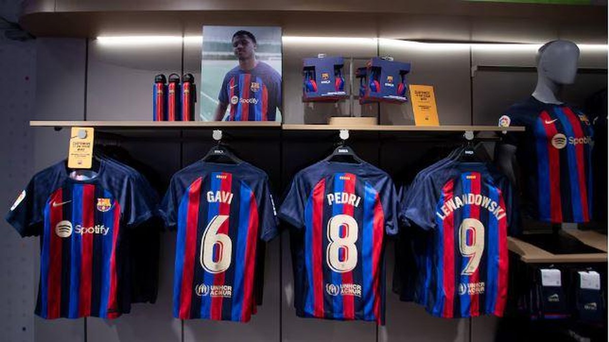 Suasana toko resmi Barcelona. Foto: Gorka Leiza/DiarioAS