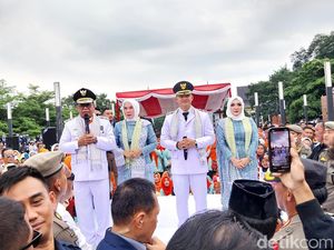 100 Hari Kerja Bupati Majalengka: Buka Jalan Terisolir-Satset Cetak Akta Bayi 100 Hari Kerja Bupati Majalengka: Buka Jalan Terisolir-Satset Cetak Akta Bayi