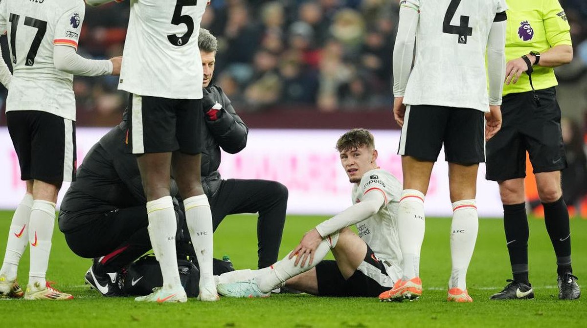 Conor Bradley mengalami cedera paha saat Liverpool bertemu Aston Villa (PA Images via Getty Images/Martin Rickett - PA Images)