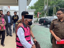 Diduga Korupsi, Ketua Yayasan-Kepsek SMK di Lamongan Dijebloskan Bui