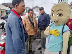 Satpol PP Denpasar Tertibkan Belasan Gepeng, Badut, hingga Anak Punk