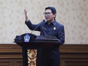 Adi Arnawa, Eks Birokrat di Pucuk Pimpinan Gumi Keris Adi Arnawa, Eks Birokrat di Pucuk Pimpinan Gumi Keris