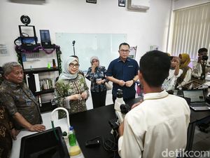 Rektor IPB Kunjungi SMA Unggulan CT Arsa Sukoharjo: Mencari Bibit Unggul Rektor IPB Kunjungi SMA Unggulan CT Arsa Sukoharjo: Mencari Bibit Unggul