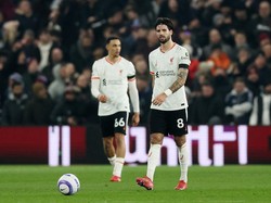 Arne Slot Bantah Performa Liverpool Menurun