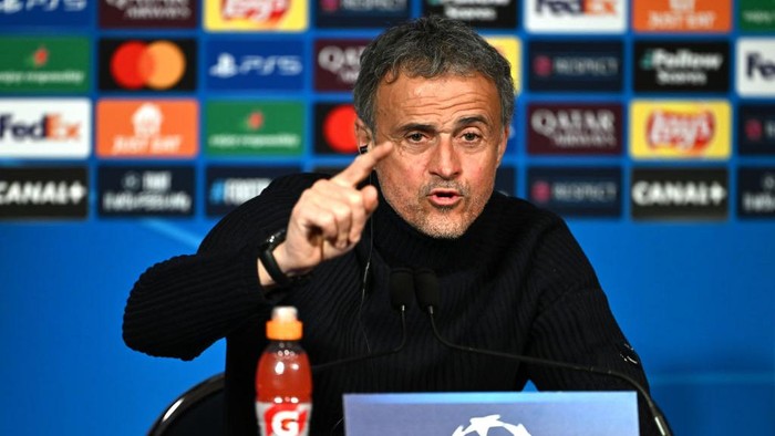 Luis Enrique PARIS, FRANCE - FEBRUARY 19: Luis Enrique, Head Coach of Paris Saint-Germain, speaks to the media in a post match press conference after the teams victory the UEFA Champions League 2024/25 League Knockout Play-off Second Leg match between Paris Saint-Germain and Stade Brestois 29 at Parc des Princes on February 19, 2025 in Paris, France. (Photo by Dan Mullan - UEFA/UEFA via Getty Images)