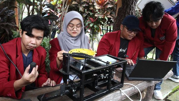 Mengintip Inovasi Alat Pembuatan Briket Berteknologi IOT di Malang