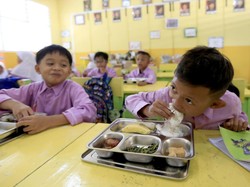 Video Murid SDN Cipulir yang Tak Puasa Ramadan Dapat Menu Makan Gratis Sama