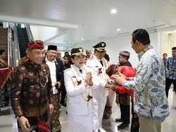 Resmi Dilantik, Walkot Semarang Agustina Siap Jadi Pelayan Rakyat