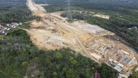 Melihat Progres Proyek Jalan Tol Betung-Jambi Seksi IV