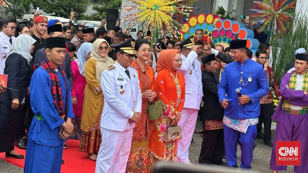 Pramono-Rano sebagai Gubernur dan Wakil Gubernur Jakarta tiba di Balaikota