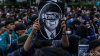 Ragam Spanduk dan Poster Kritik Pemerintah di Aksi Indonesia Gelap