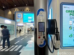 Melihat Inovasi Terbaru Tiang Listrik PLN yang Dipakai Ngecas Mobil Listrik