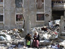 Serangan Udara Israel Tewaskan 36 Orang di Gaza