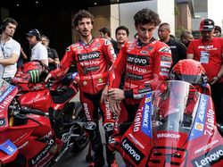 Dituding Tak Akur dengan Marquez, Bagnaia Jawab Begini
