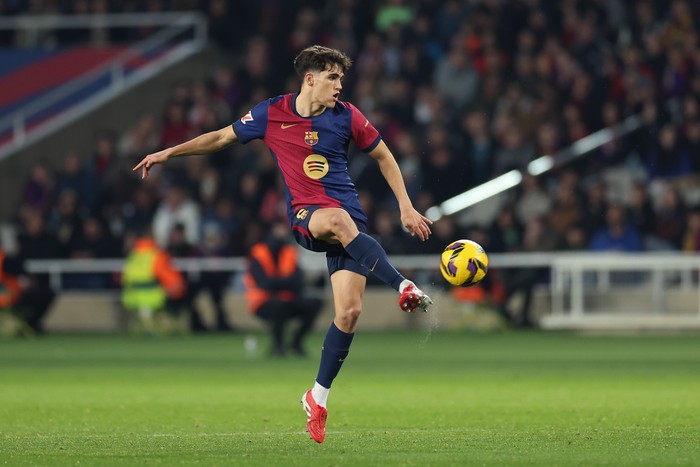 2199618842 BARCELONA, SPAIN - FEBRUARY 17: Pau Cubarsi of FC Barcelona during the LaLiga EA Sports match between FC Barcelona v Rayo Vallecano at the Lluis Companys Olympic Stadium on February 17, 2025 in Barcelona Spain (Photo by Judit Cartiel/Soccrates/Getty Images)