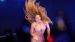 5 Potret Shakira Tampil Cantik dan Memukau di Kota Kelahirannya