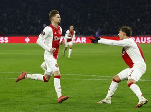 Hasil Playoff Liga Europa Dini Hari Tadi: Ajax dan Roma Lolos Hasil Playoff Liga Europa Dini Hari Tadi: Ajax dan Roma Lolos