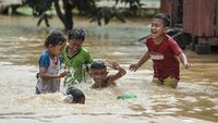 Banjir Rendam Belasan Rumah Hingga Sekolah di Jambi