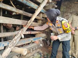 Peran Iptu Bayu Evakuasi Kakak Adik ODGJ yang Dikurung di Kandang ke RSJ