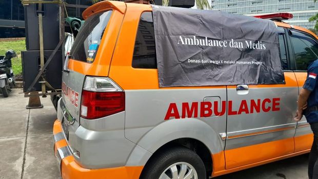 Jelang Aksi Indonesia Gelap, 2 Ambulans Donasi Netizen Disiagakan