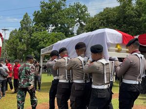 Duka Para Tokoh Kenang Almarhum Komjen (Purn) Syafruddin Duka Para Tokoh Kenang Almarhum Komjen (Purn) Syafruddin