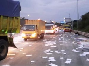 Sopir Truk Kecelakaan di Tol Cipularang Luka-luka, Dibawa ke RS Sopir Truk Kecelakaan di Tol Cipularang Luka-luka, Dibawa ke RS