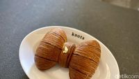 Begini Rasa Basque Cheesecake Buatan Knots yang Baru di Kemang