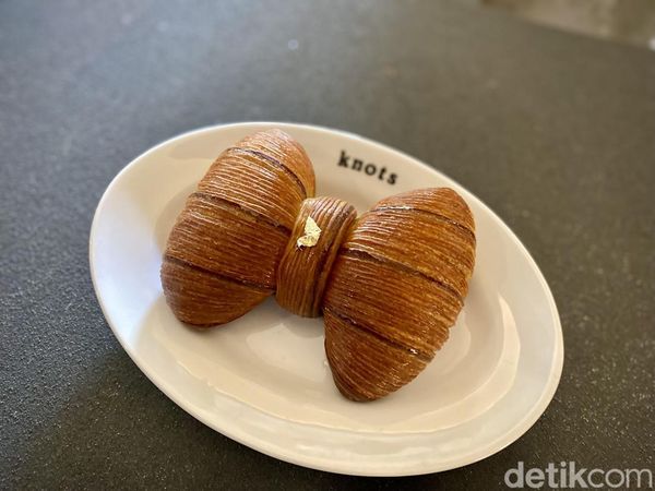 Begini Rasa Basque Cheesecake Buatan Knots yang Baru di Kemang