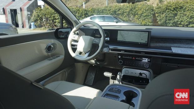 Mengintip Hyundai Ioniq 9, SUV Listrik Baru dari Korea Hyundai baru saja meluncurkan mobil listrik baru Ioniq 9 di Korea Selatan pada 13 Februari 2025 lalu. (CNN Indonesia/Feri Agus Setyawan)