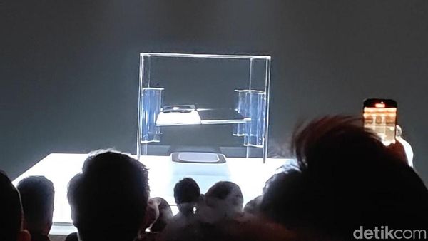 Melihat Oppo Find N5 Bisa Melayang Saking Ringannya