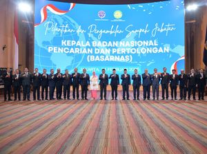 Menhub Lantik Mohammad Syafii Jadi Kepala Basarnas Menhub Lantik Mohammad Syafii Jadi Kepala Basarnas