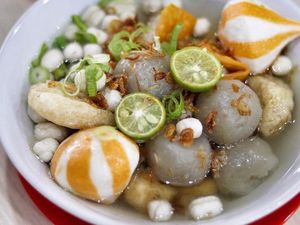 Mantap! 10 Tempat Makan Baso Aci Kenyal Gurih dan Bikin Nagih Mantap! 10 Tempat Makan Baso Aci Kenyal Gurih dan Bikin Nagih