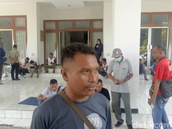 Tak Bisa Ikut Seleksi PPPK, Ratusan Honorer di Kupang Mengadu ke DPRD