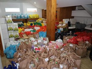 Ribuan Sembako Ucapan Selamat Bupati/Wabup Banyuwangi Segera Disumbangkan