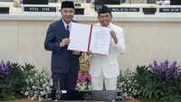 Senyum Dedi Mulyadi Usai Sertijab Jadi Gubernur Jawa Barat