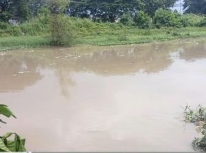 Remaja Perempuan di Surabaya Tenggelam di Sungai Medokan Semampir Remaja Perempuan di Surabaya Tenggelam di Sungai Medokan Semampir