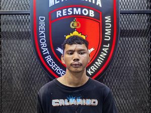 Tampang Si Bolang Jambret Sadis yang Tewaskan Emak-emak di Ciputat Tampang Si Bolang Jambret Sadis yang Tewaskan Emak-emak di Ciputat
