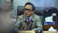DPR Desak BPH Migas dan Ditjen Migas Bertanggung Jawab soal Mafia Solar Subsidi