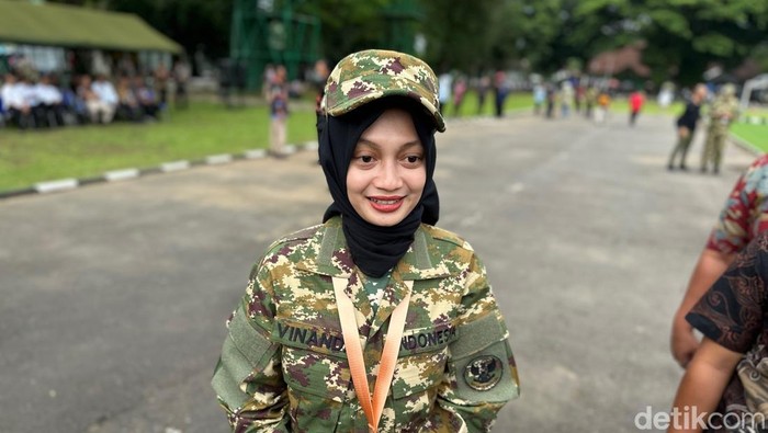 Wali Kota Kediri Vinanda Prameswati saat mengikuti retret kepala daerah.