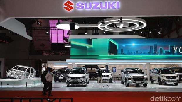 Booth Suzuki di pekan raya otomotif IIMS 2025.