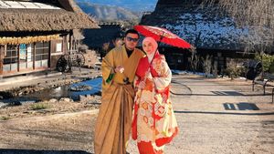 8 Foto Irish Bella-Haldy Sabri Honeymoon Lagi ke Jepang, Cantik Pakai Kimono
