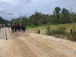 6 Korban Tewas Laka Tunggal di Pelalawan Ditemukan Pagi Ini, 3 Dalam Pencarian 6 Korban Tewas Laka Tunggal di Pelalawan Ditemukan Pagi Ini, 3 Dalam Pencarian
