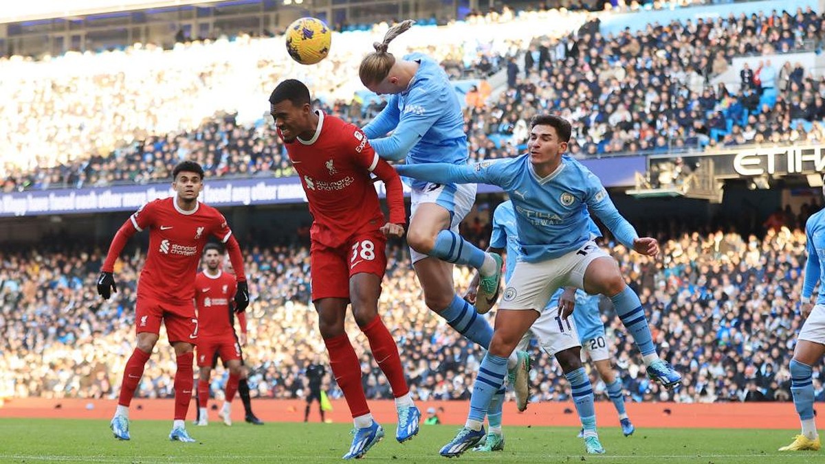 Liverpool lagi memble di kandang Manchester City (Offside via Getty Images/Simon Stacpoole/Offside)