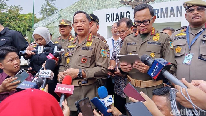 Mendagri Tito Mendagri Tito Karnavian di Akmil Magelang, Sabtu (22/2/2025). efisiensi budget
