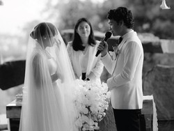 Video: Potret Kebahagiaan Pernikahan Gregoria Mariska-Mikha Angelo