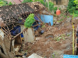 Pasutri di Bandar Lampung Tewas Tertimbun Longsor Saat Sedang Makan di Rumah