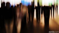 Wajah Pekerja Jakarta dalam Motion Blur