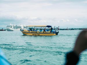 Taksi Air Resmi Beroperasi di Pelabuhan Benoa, Permudah Akses Wisatawan Taksi Air Resmi Beroperasi di Pelabuhan Benoa, Permudah Akses Wisatawan