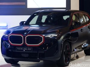 Wujud Mobil Buas BMW yang Cuma Ada 500 Unit di Dunia Wujud Mobil Buas BMW yang Cuma Ada 500 Unit di Dunia